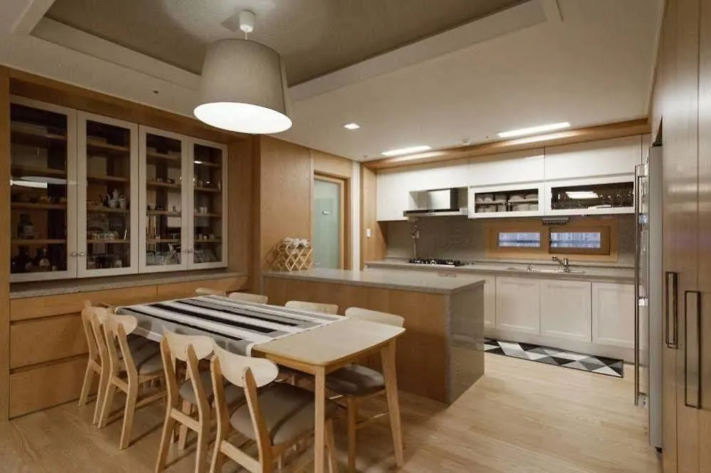 Song For Bnb Incheon Hostel